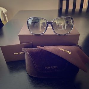 TOM FORD JENNIFER SOFT SQUARE SUNGLASSES